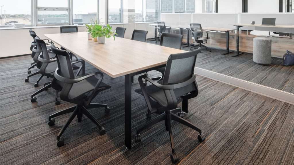 Office Furniture Conference Table with Mesh Conference Chairs